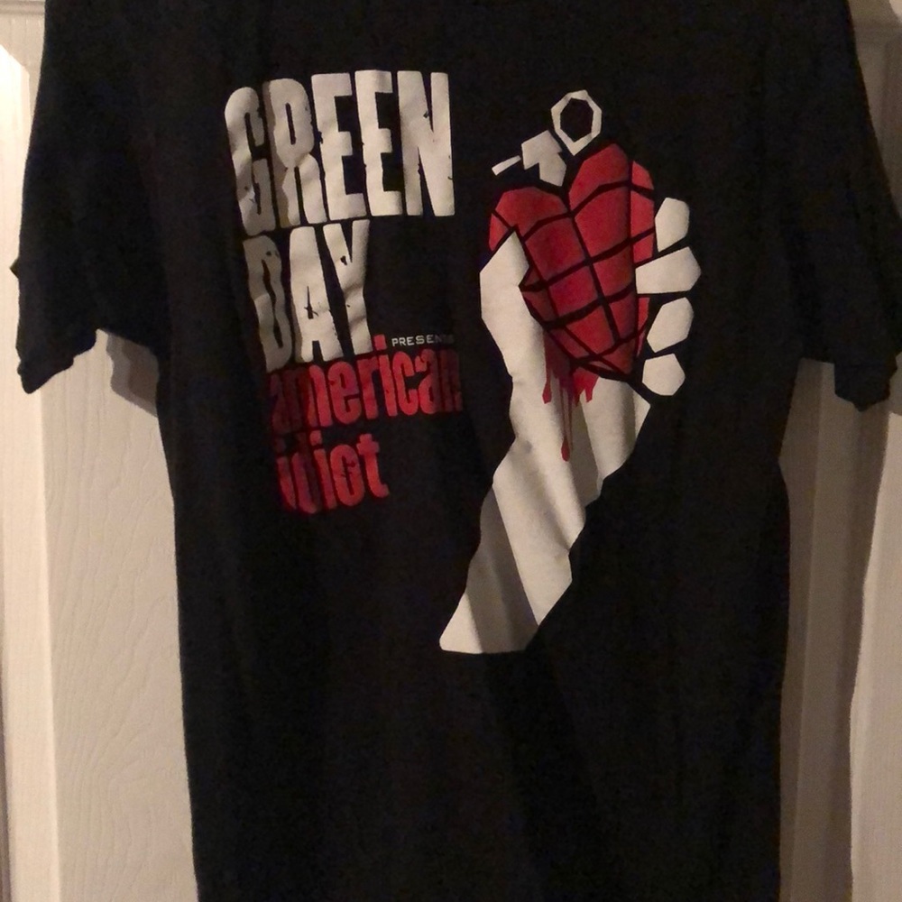 green day tee
